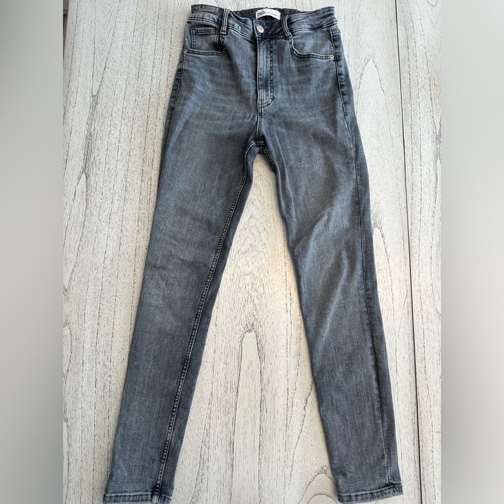 Zara Jeans